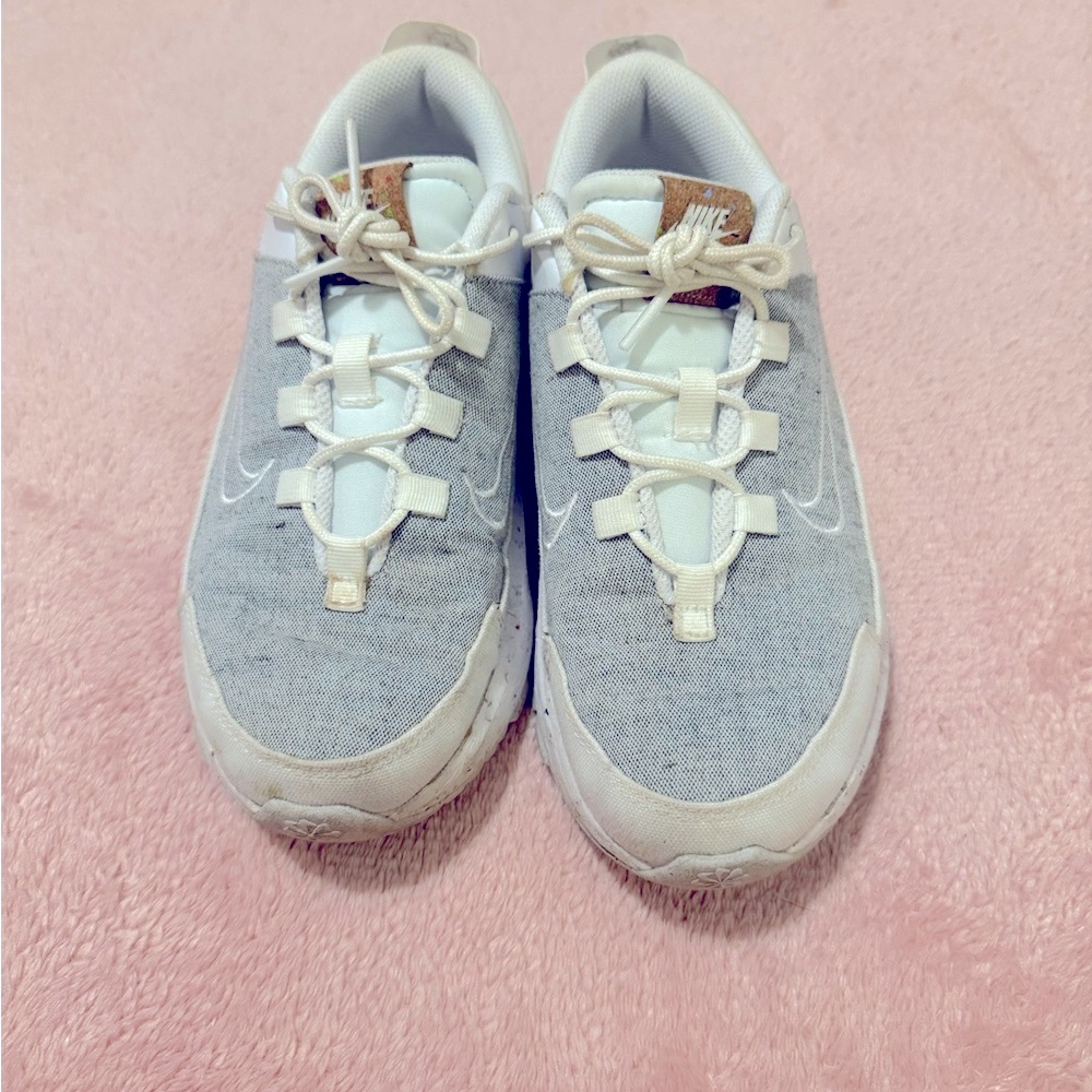 Nike Light Gray and White Casual Sneakers